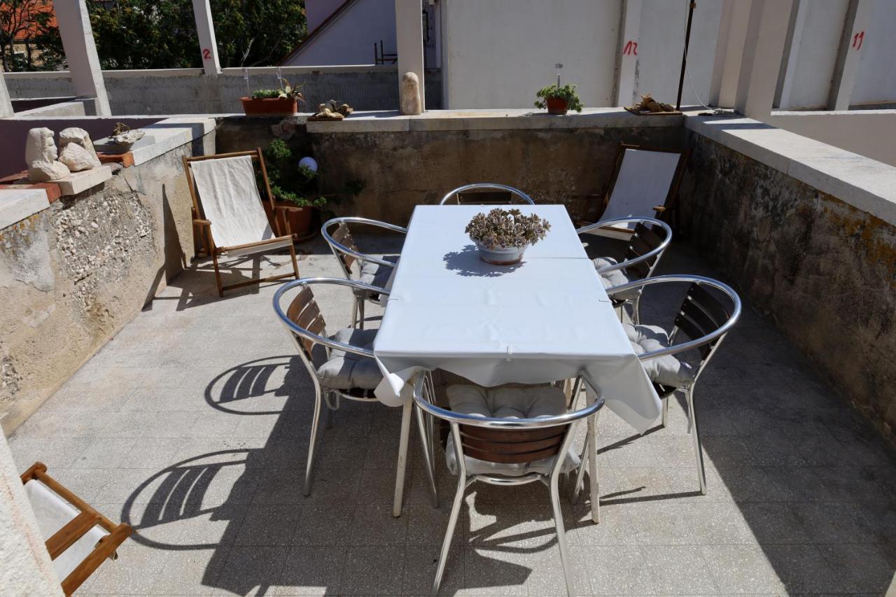Apartman Dajana Supetar Exterior photo
