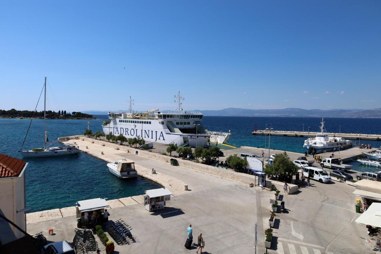 Apartman Dajana Supetar Exterior photo