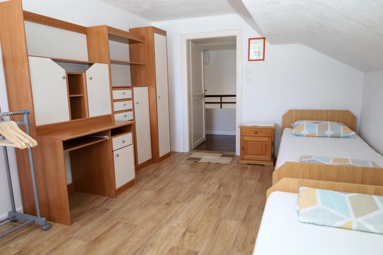 Apartman Dajana Supetar Exterior photo